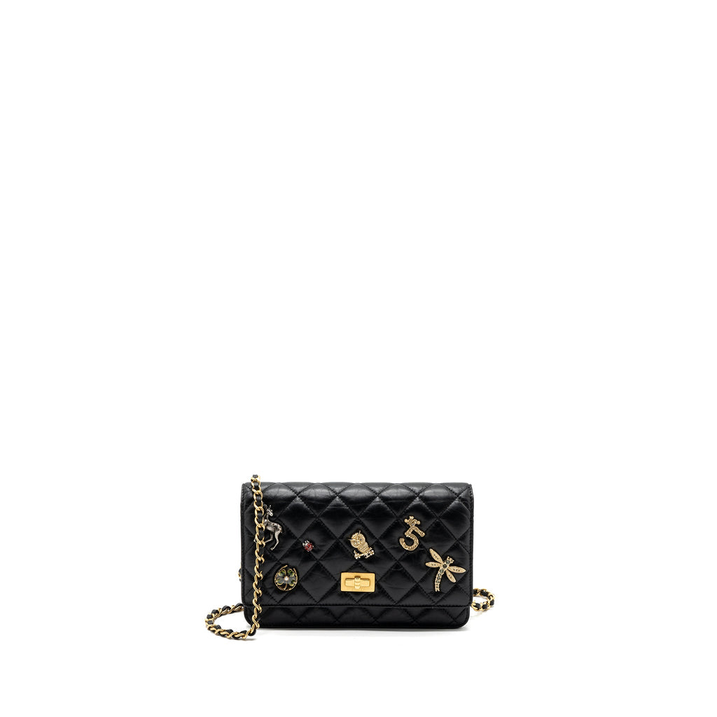 CHANEL 2.55 REISSUE LUCKY CHARMS WALLET ON CHAIN AGED CALFSKIN BLACK GHW