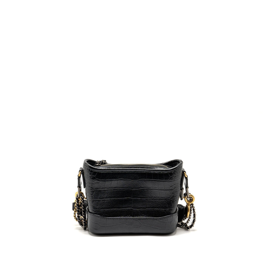CHANEL SMALL GABRIELLE HOBO BAG WITH TOP HANDLE CROC-EMBOSSED CALFSKIN BLACK MULTICOLOUR HARDWARE