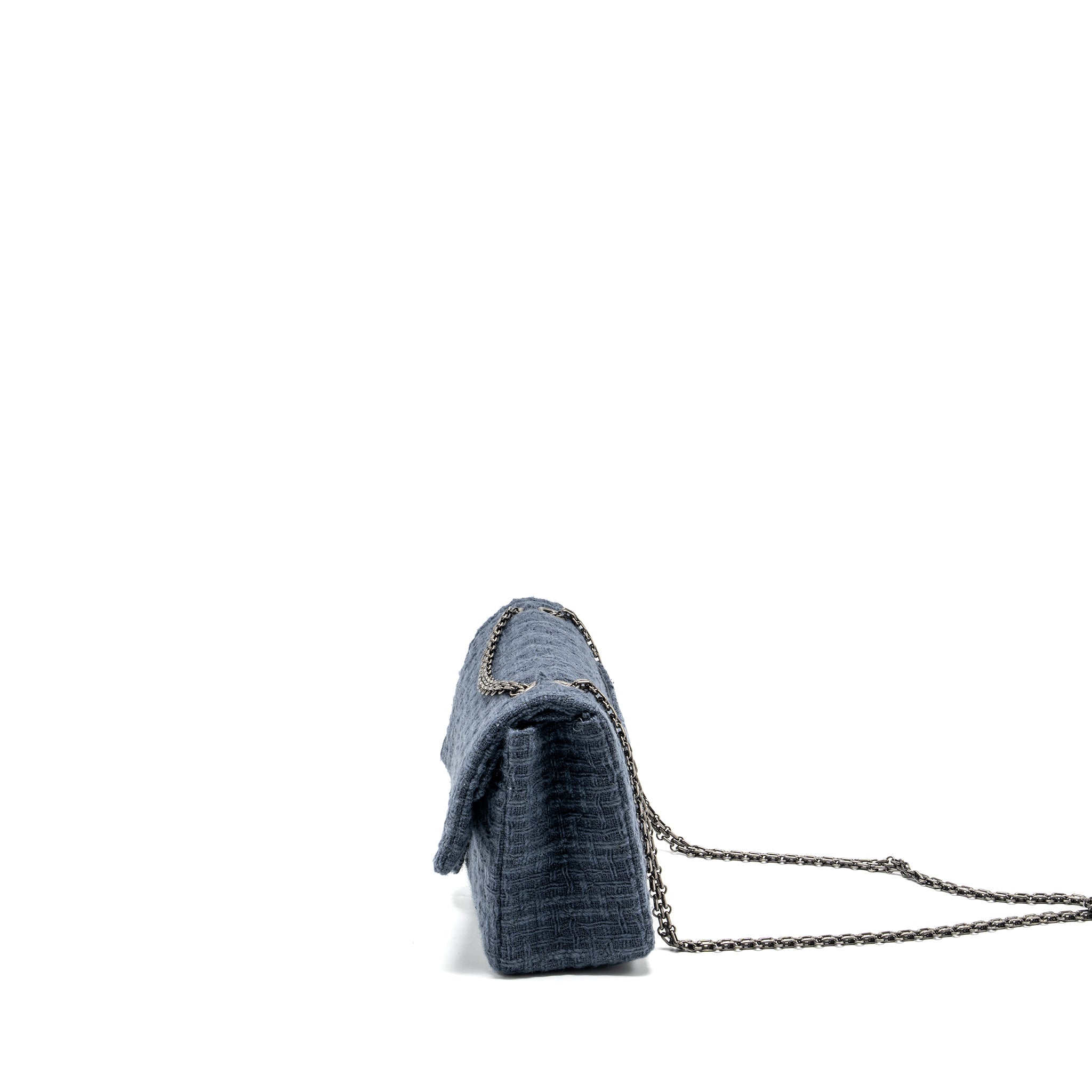 CHANEL 2.55 226 REISSUE DOUBLE FLAP BAG TWEED DARK GREY / BLUE RUTHENIUM HARDWARE