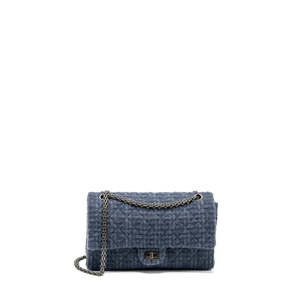 CHANEL 2.55 226 REISSUE DOUBLE FLAP BAG TWEED DARK GREY / BLUE RUTHENIUM HARDWARE