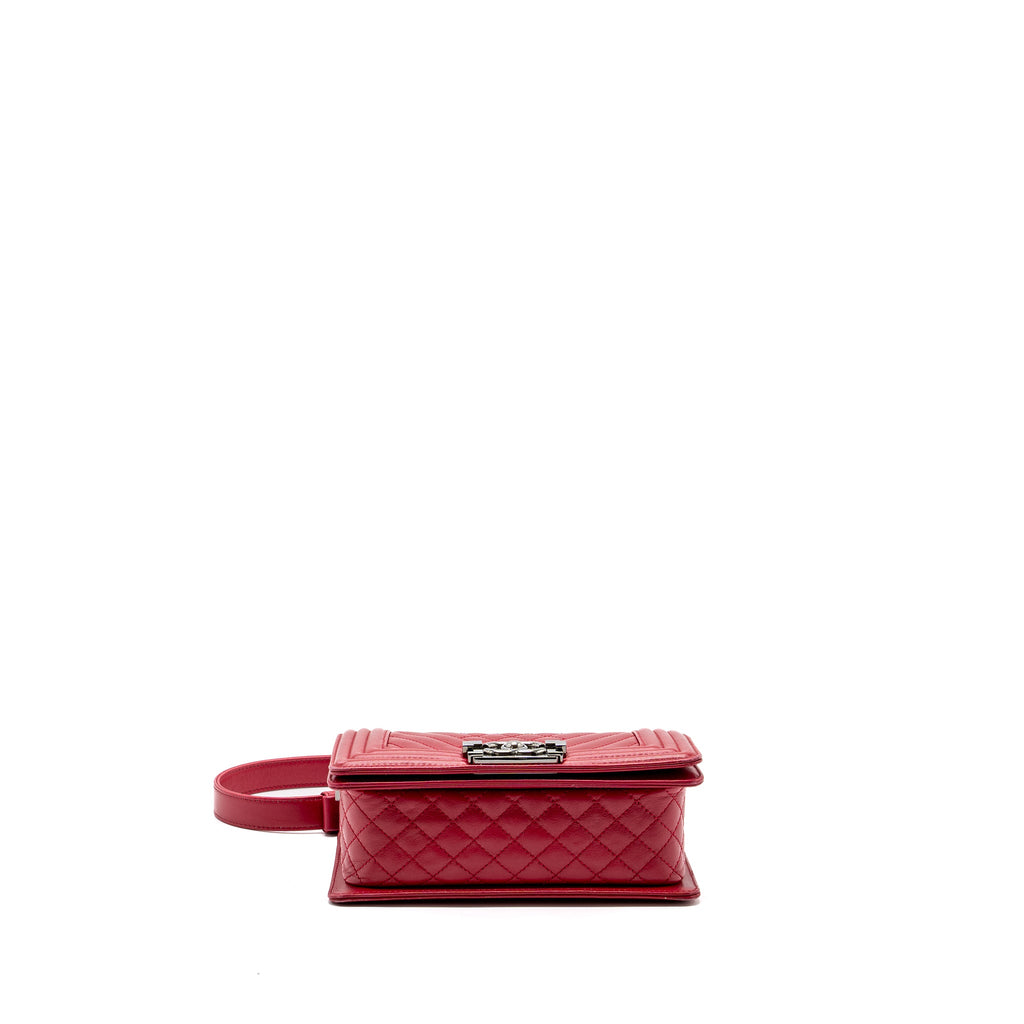 CHANEL SMALL BOY BAG CALFSKIN RED SHW