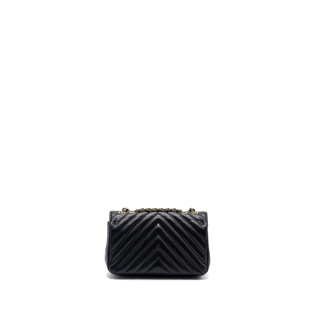 CHANEL CHEVRON FLAP BAG CALFSKIN BLACK GHW