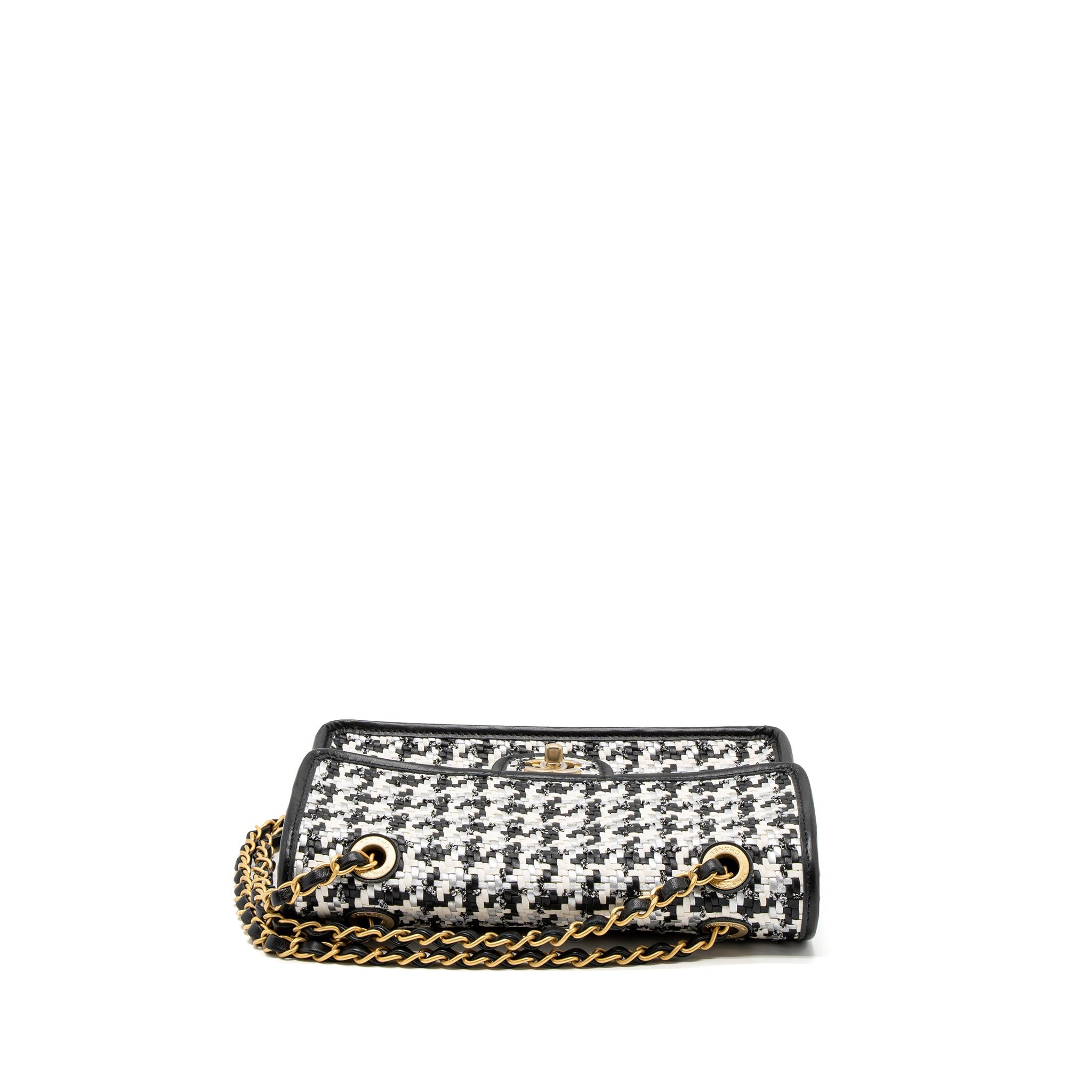 CHANEL 23C HOUNDSTOOTH WEAVING FLAP BAG TWEED/LAMBSKIN BLACK/WHITE BRUSHED GHW (MICROCHIP)