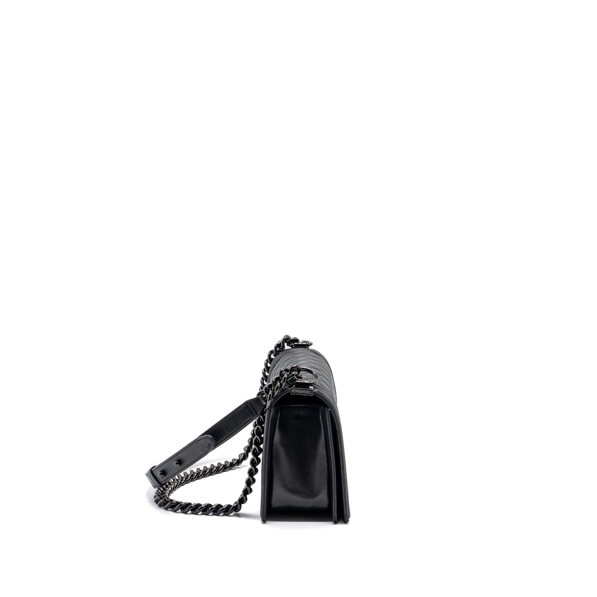 CHANEL MEDIUM BOY BAG CAVIAR SO BLACK BLACK HARDWARE