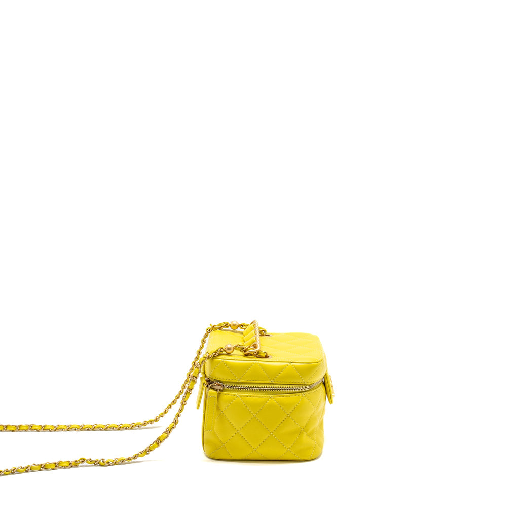 CHANEL CC VANITY CASE BAG CALFSKIN YELLOW GHW (MICROCHIP)