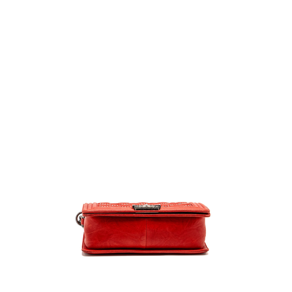 CHANEL MEDIUM BOY BAG LAMBSKIN RED RUTHENIUM SHW