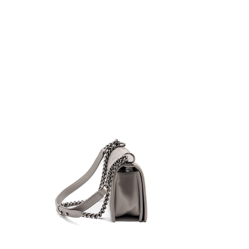 CHANEL MEDIUM BOY BAG CALFSKIN GREY RUTHENIUM SILVER HARDWARE