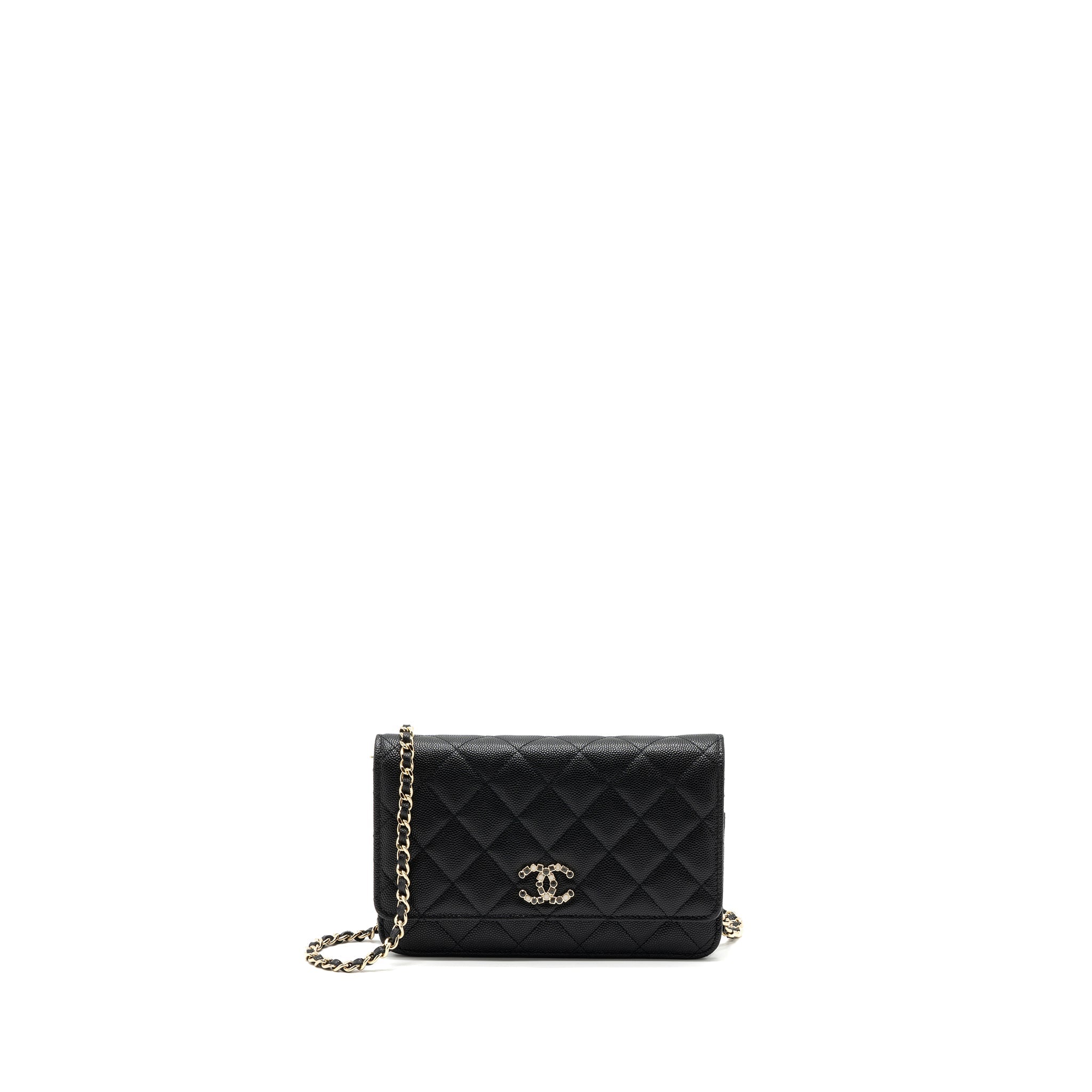 CHANEL 23K DETAILED CC LOGO WALLET ON CHAIN CAVIAR BLACK LGHW (MICROCHIP)