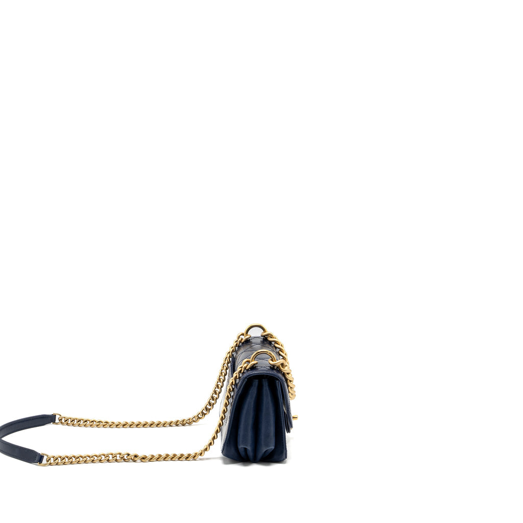 CHANEL QUILTED FLAP BAG WITH CHAIN HANDLE CALFSKIN DARK BLUE GHW