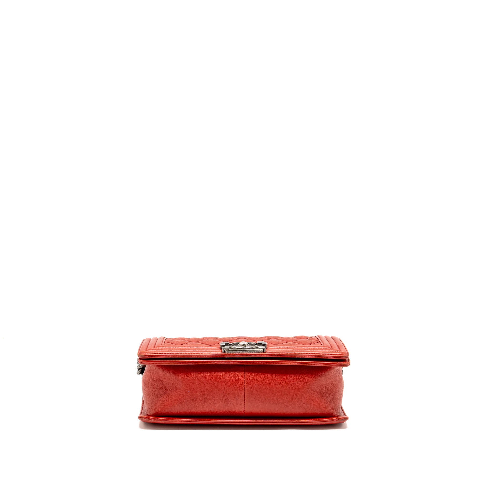 CHANEL QUILTED MEDIUM BOY BAG CALFSKIN RED RUTHENIUM SILVER HARDWARE
