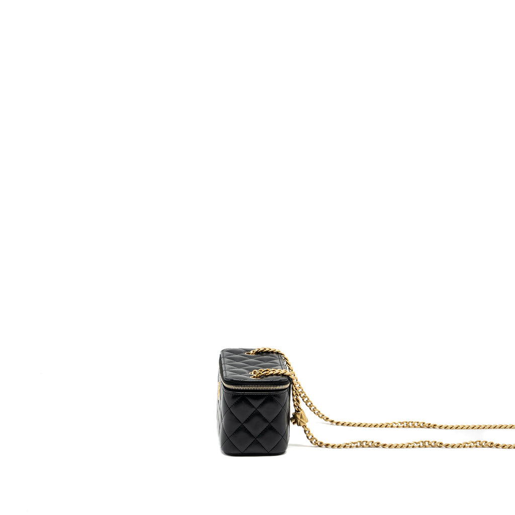 CHANEL 22K GOLD PILLAR LONG VANITY WITH ADJUSTABLE CHAIN LAMBSKIN BLACK GHW (MICROCHIP)