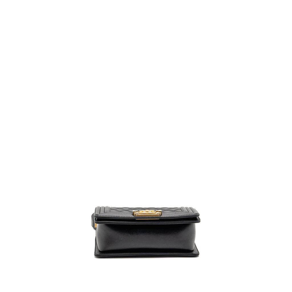 CHANEL SMALL BOY BAG CALFSKIN BLACK GHW