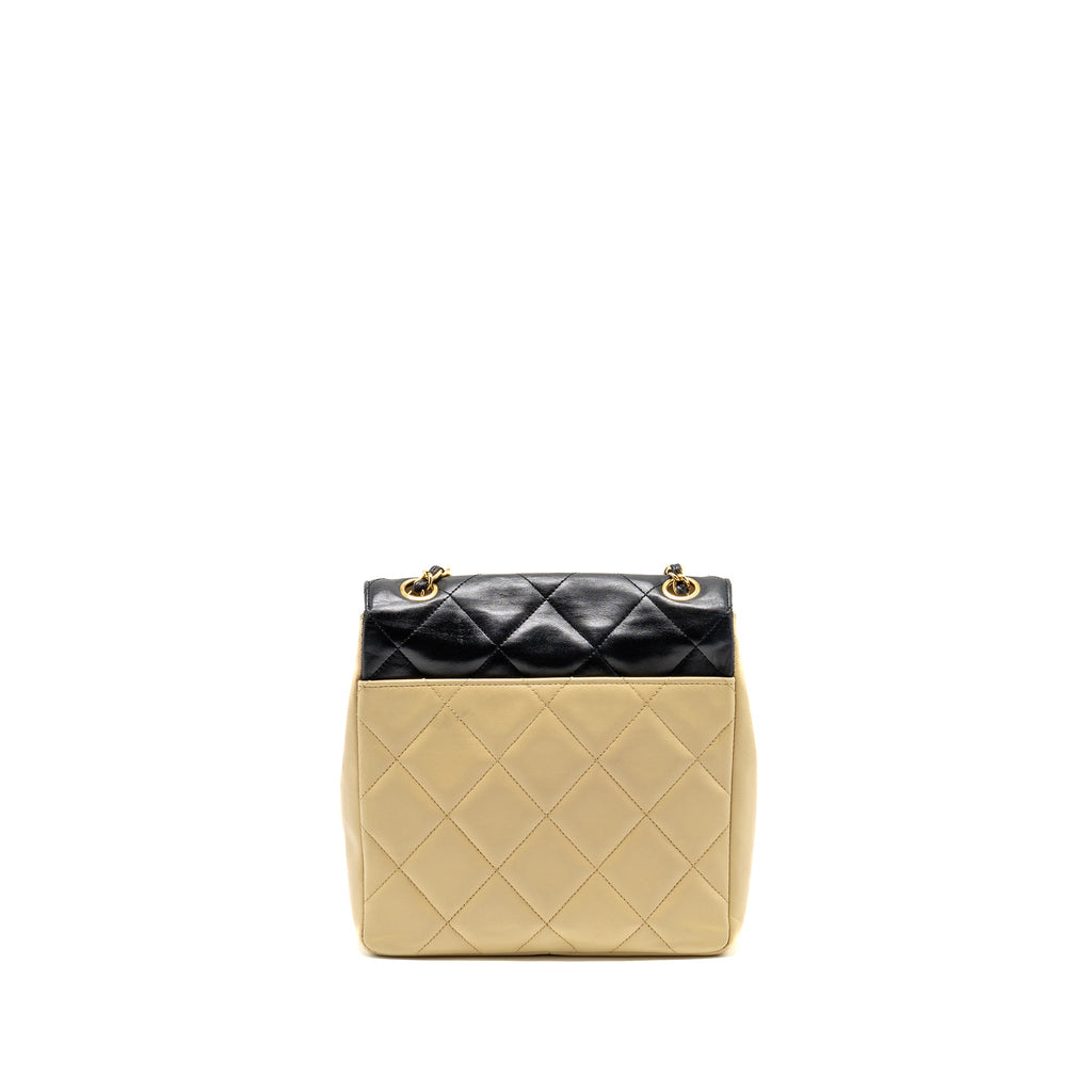 CHANEL VINTAGE QUILTED ENVELOPE FLAP BAG LAMBSKIN BEIGE / BLACK GHW