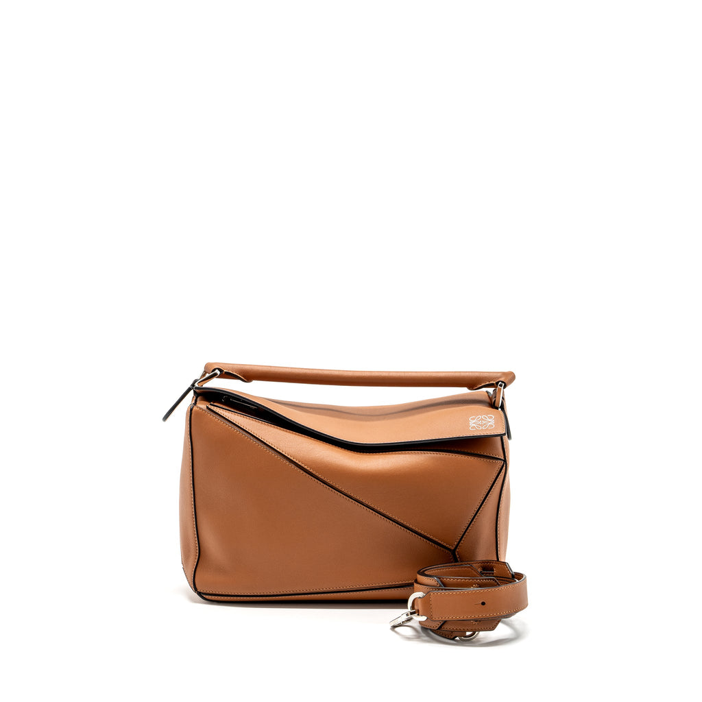 LOEWE PUZZLE BAG IN CLASSIC CALFSKIN TAN SHW