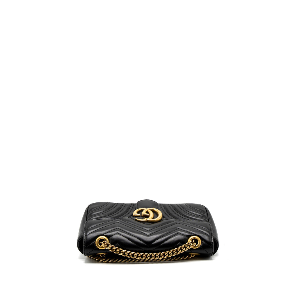 GUCCI SMALL GG MARMONT BAG CALFSKIN BLACK GHW