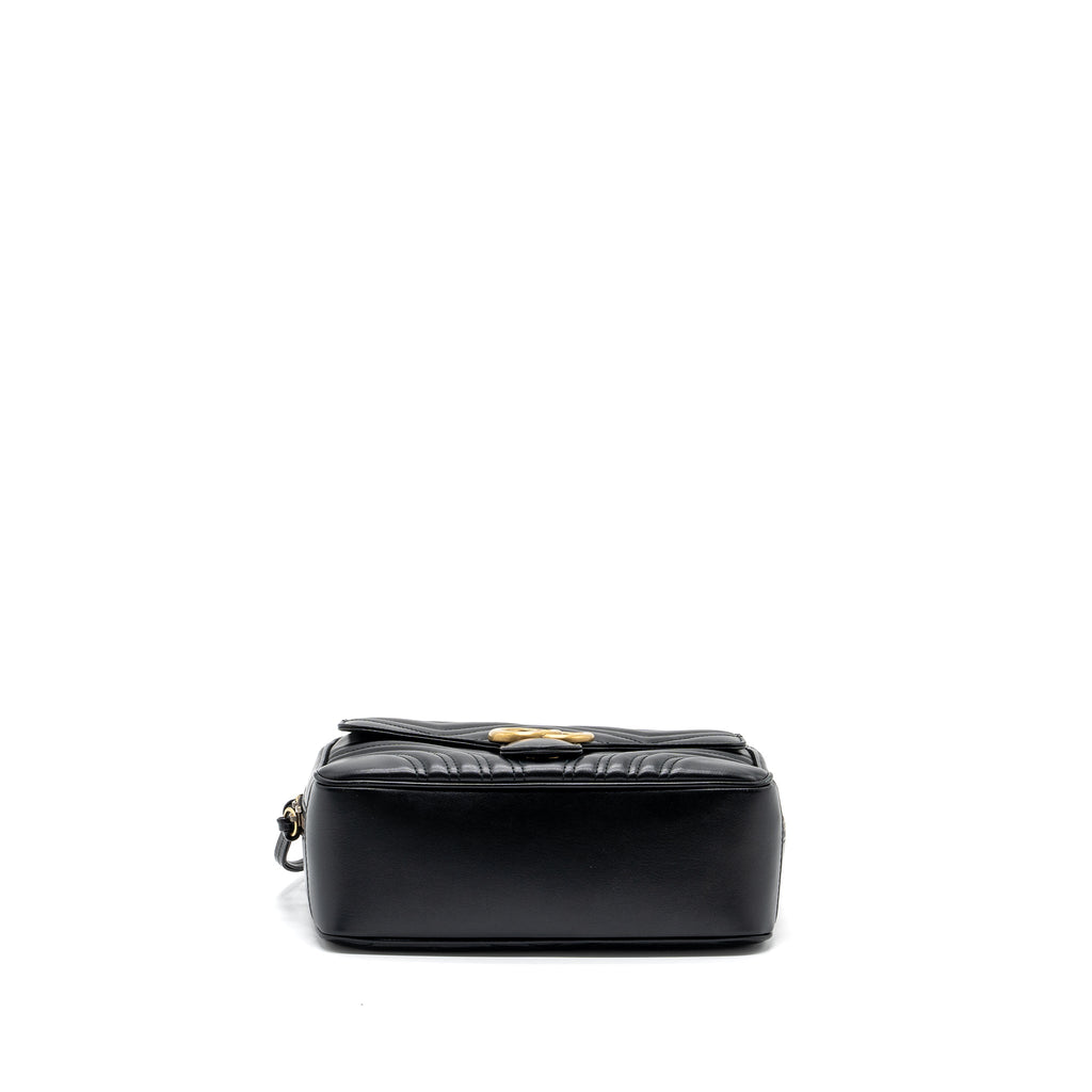 GUCCI GG MARMONT MATELASSE SHOULDER BAG CALFSKIN BLACK GHW