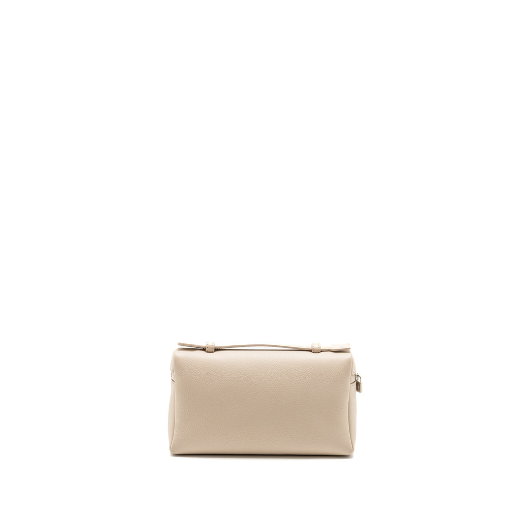 LORO PIANA EXTRA POCKET L19 GRAINED CALFSKIN WHISPER WHITE SHW