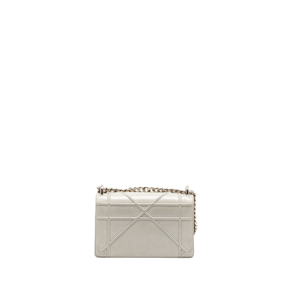 DIOR SMALL DIORAMA LEATHER IRIDESCENT PEARL GREY SHW