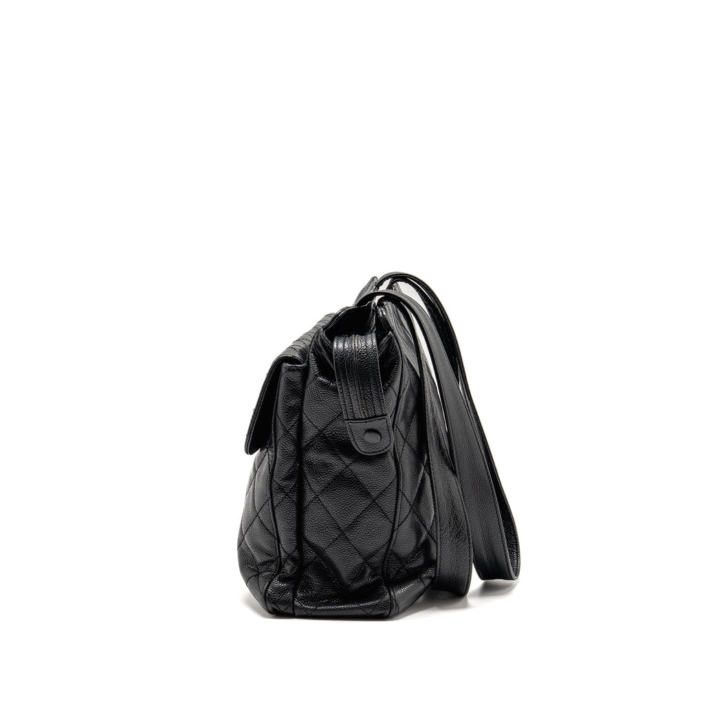 CHANEL QUILTEDE ZIP SHOULDER BAG CAVIAR BLACK GHW