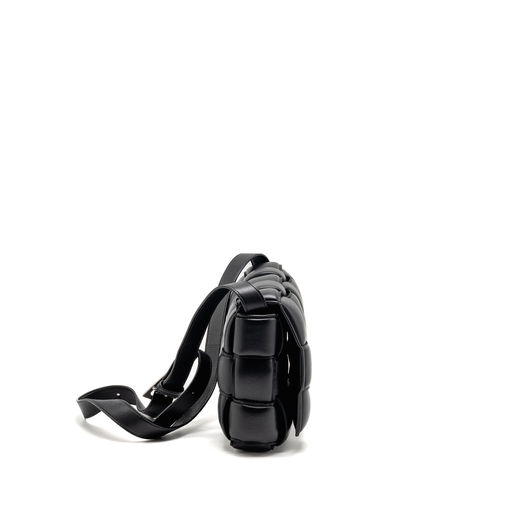 BOTTEGA VENETA PADDED CASSETTE LAMBSKIN BLACK SHW