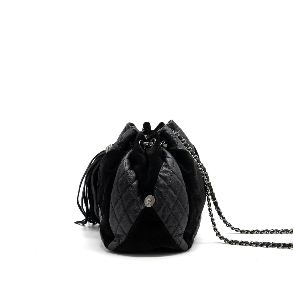 CHANEL BUCKET BAG GOATSKIN/SUE CALFSKIN BLACK SHW