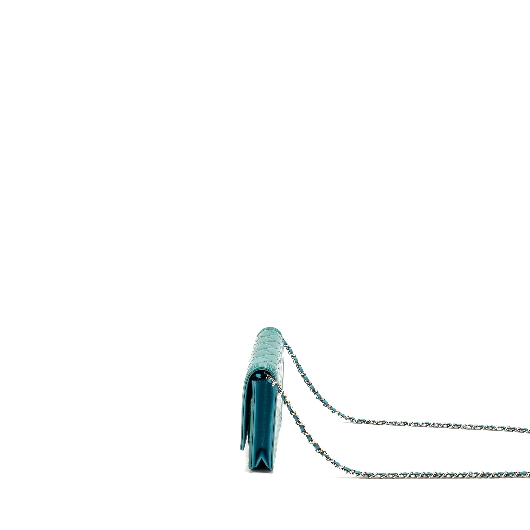 CHANEL BOY WALLET ON CHAIN PATENT GREEN SHW