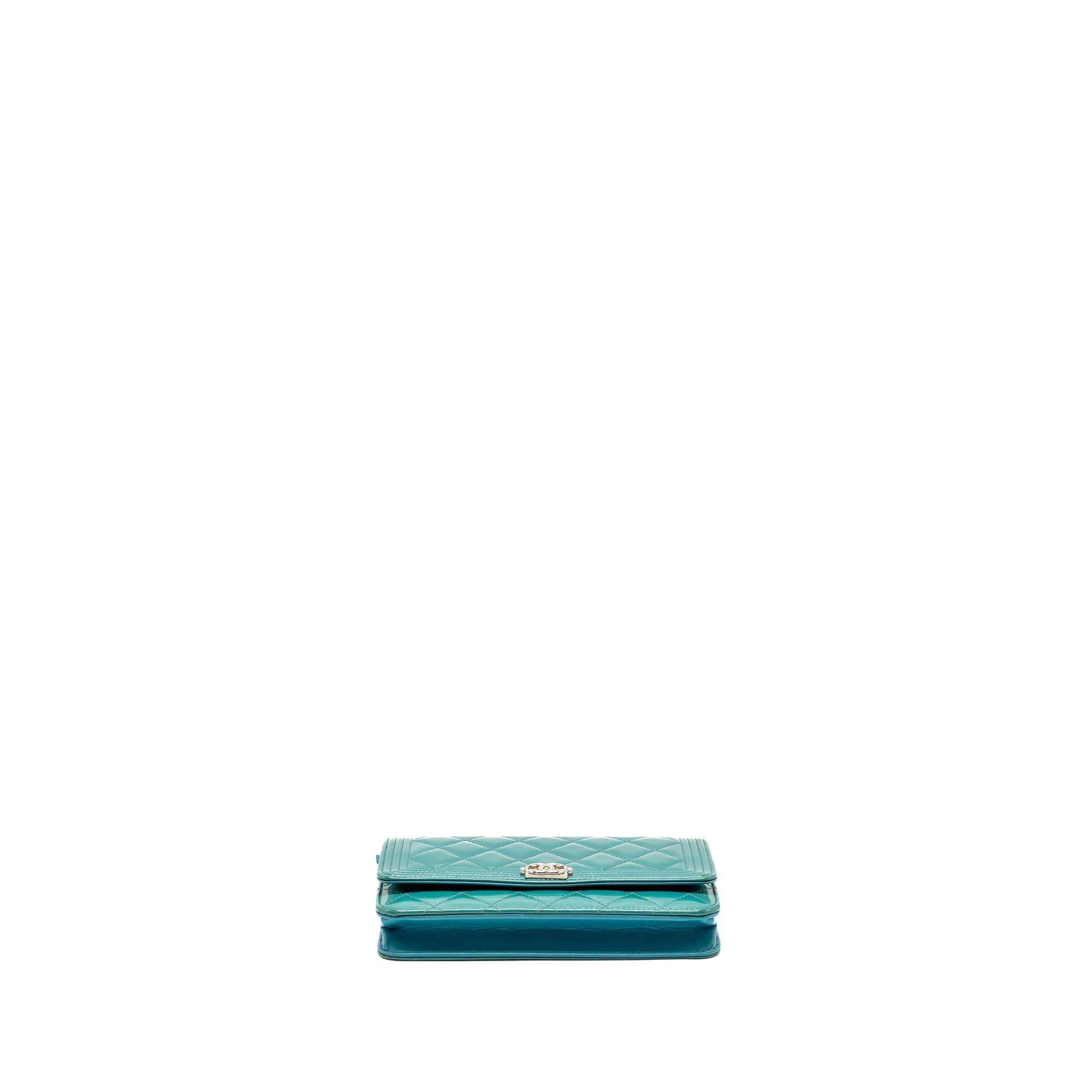 CHANEL BOY WALLET ON CHAIN PATENT GREEN SHW