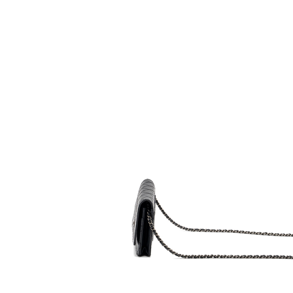 CHANEL 2.55 REISSUE WALLET ON CHAIN CALFSKIN BLACK RUTHENIUM HARDWARE