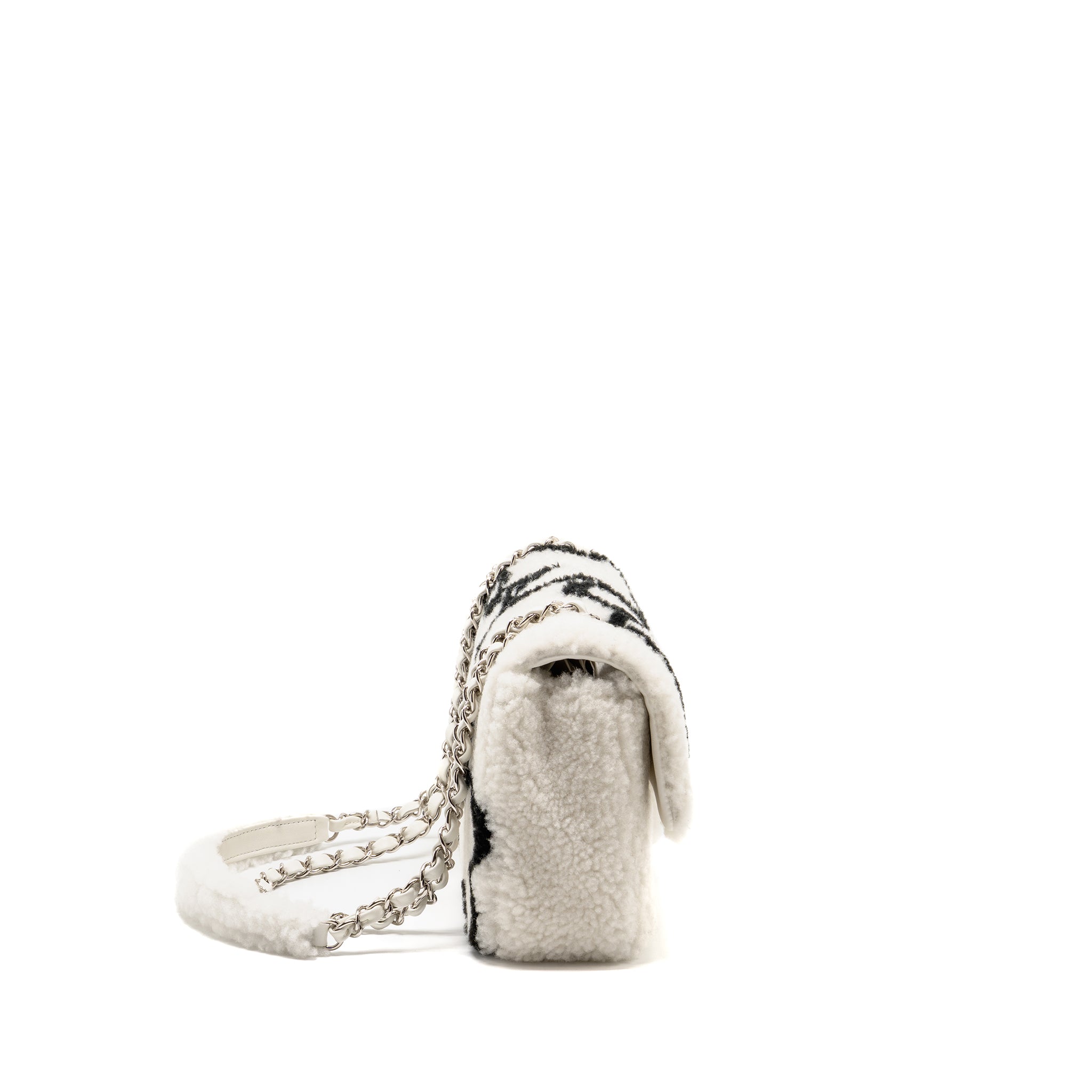 CHANEL 22A FLUFFY CAMELLIA FLAP BAG SHEARLING WHITE SHW (MICROCHIP)