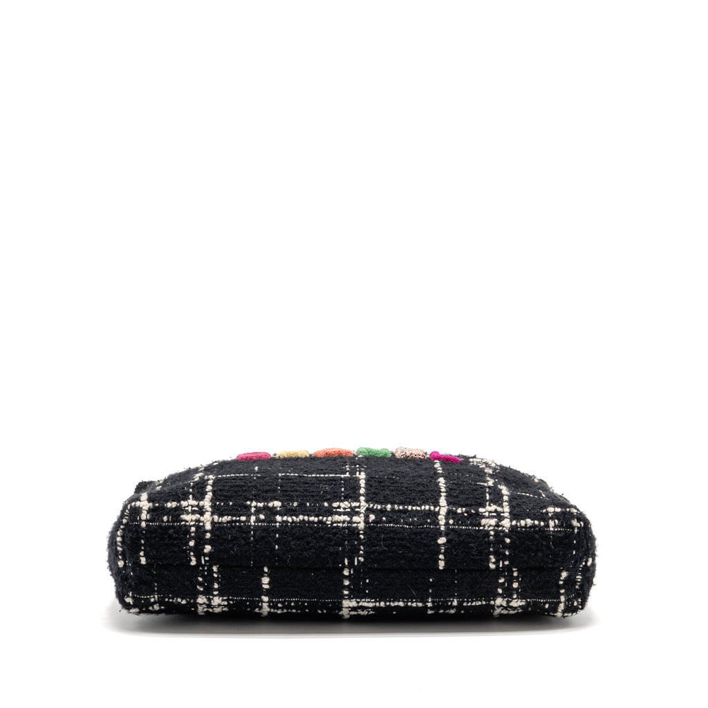 CHANEL MEDIUM 22 BAG QUILTED TWEED BLACK / MULTICOLOUR GHW (MICROCHIP)