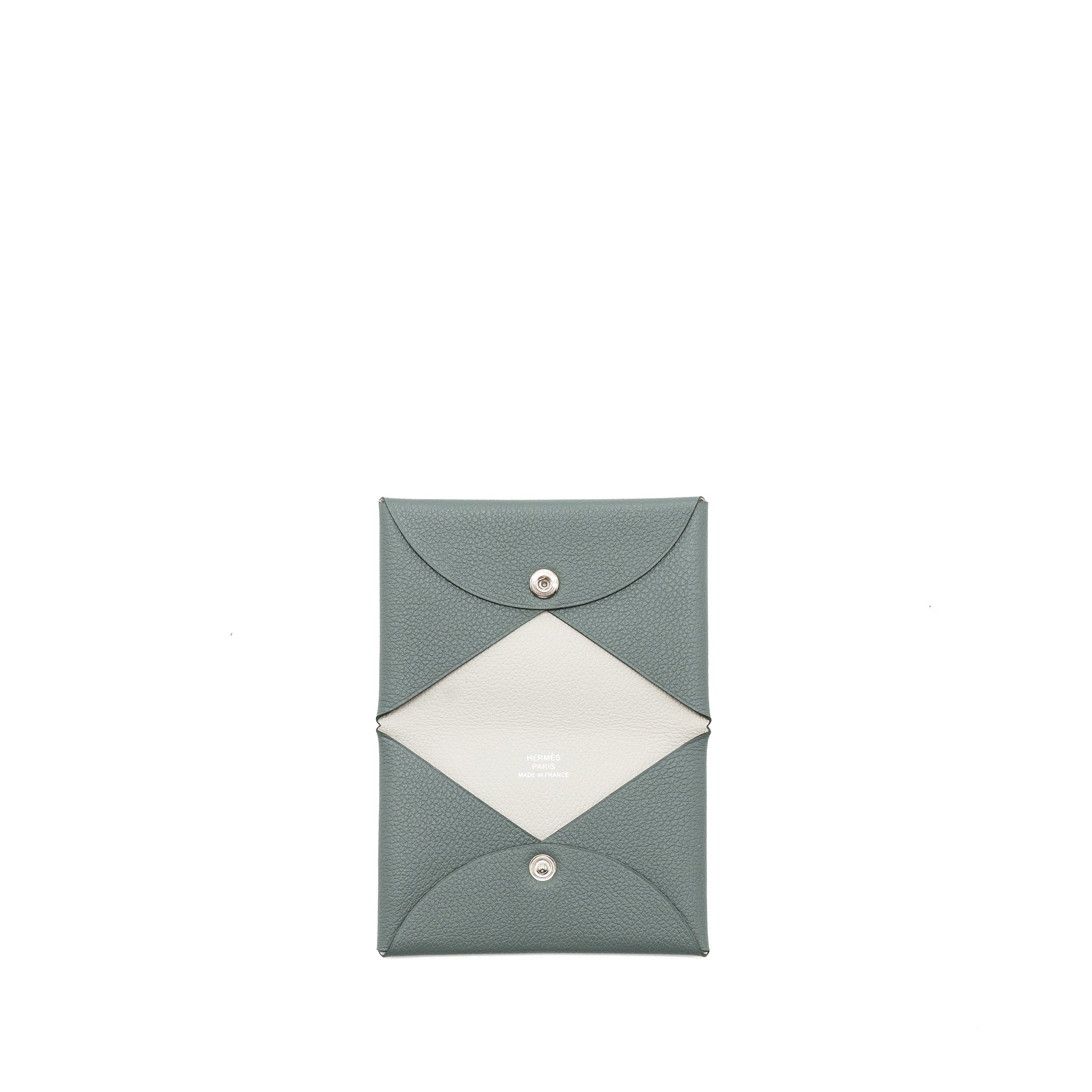 HERMES CALVI CARD HOLDER EVERCOLOR VERT AMANDE/GRIS PERLE SHW