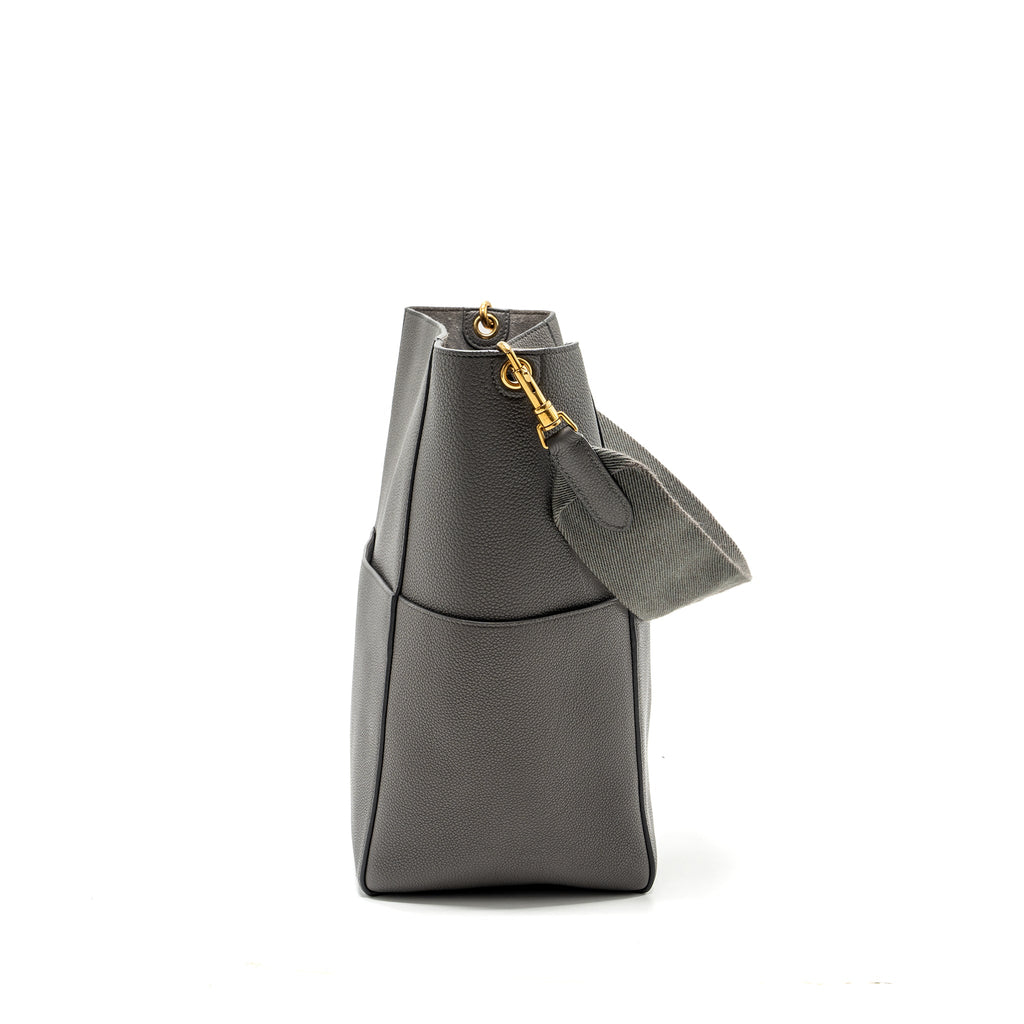 CELINE SANGLE BUCKET BAG GRAINED CALFSKIN GREY GHW