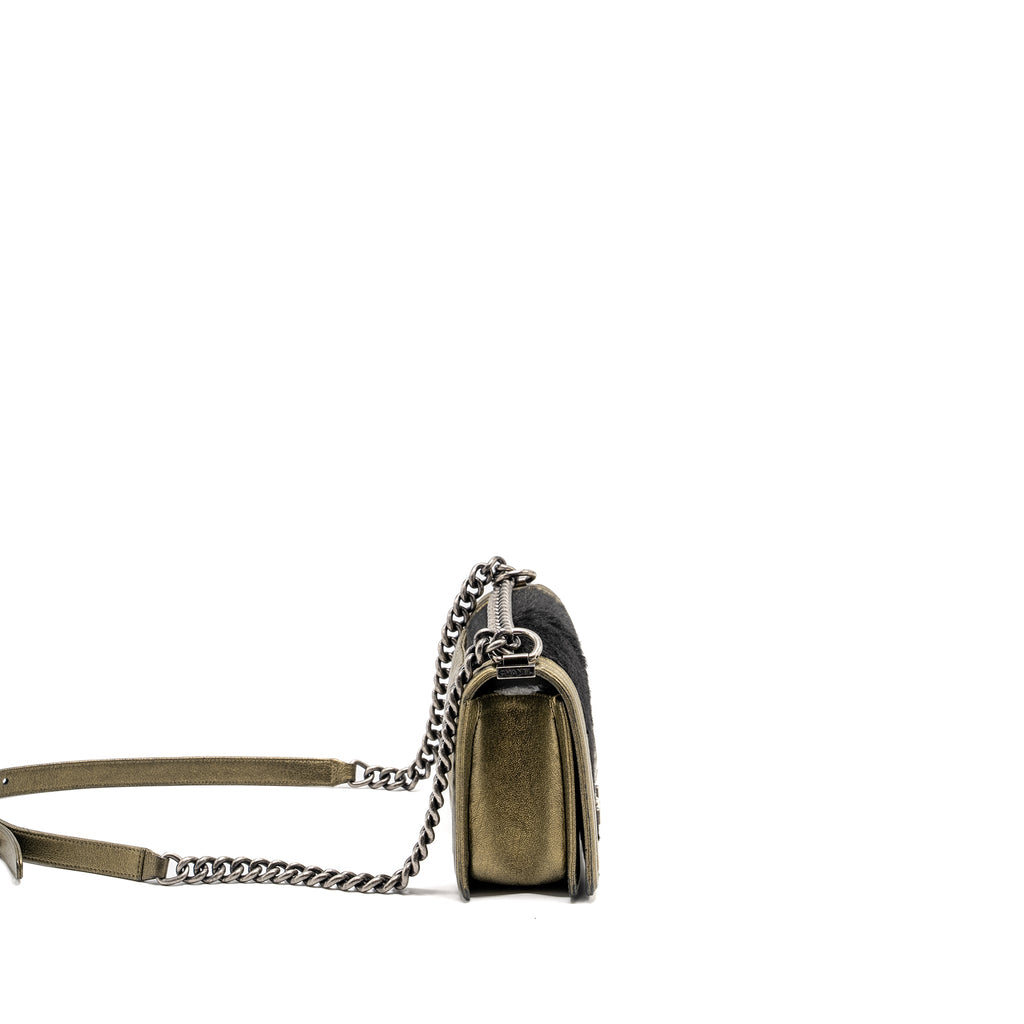 CHANEL MEDIUM BOY BAG HORSEHAIR / CALFSKIN BLACK / GOLD RUTHENIUM HARDWARE