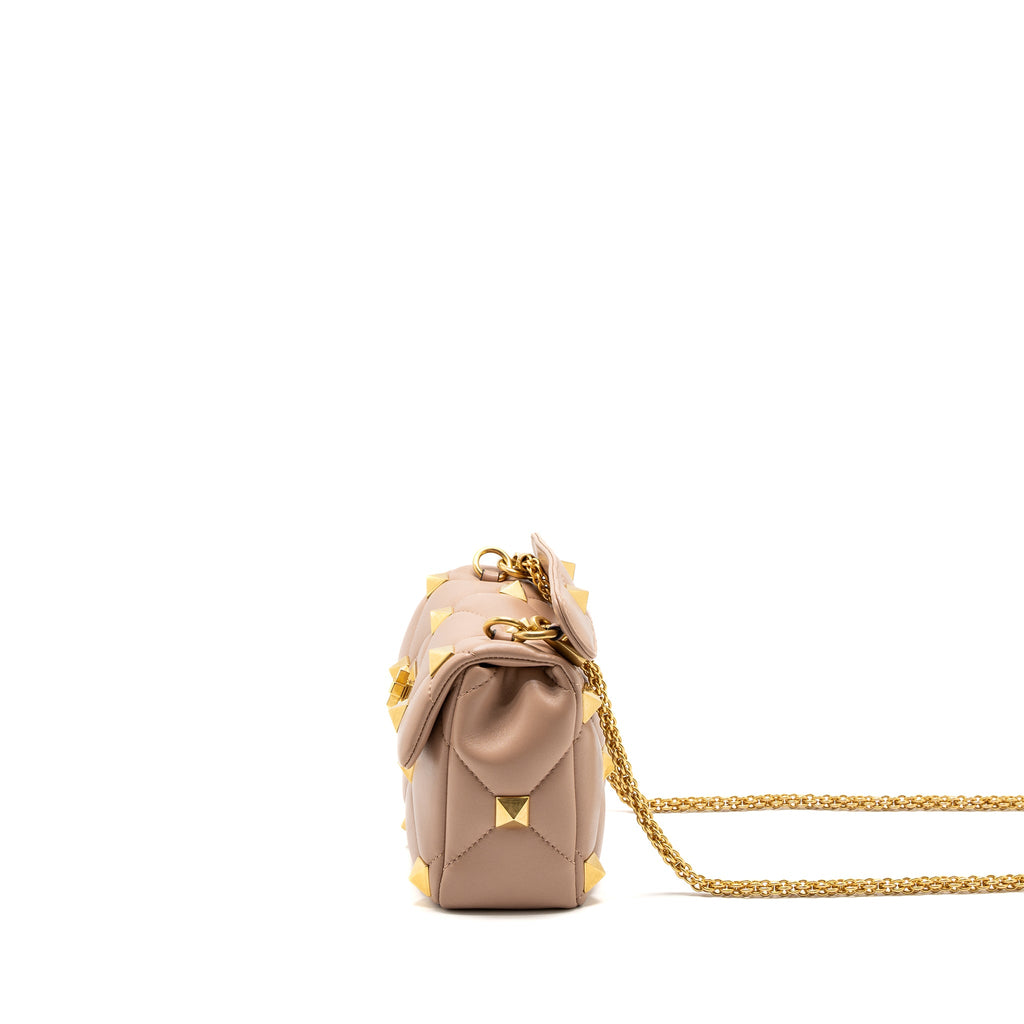 VALENTINO MEDIUM ROMAN STUD SHOULDER BAG NAPPA POUDRE GHW