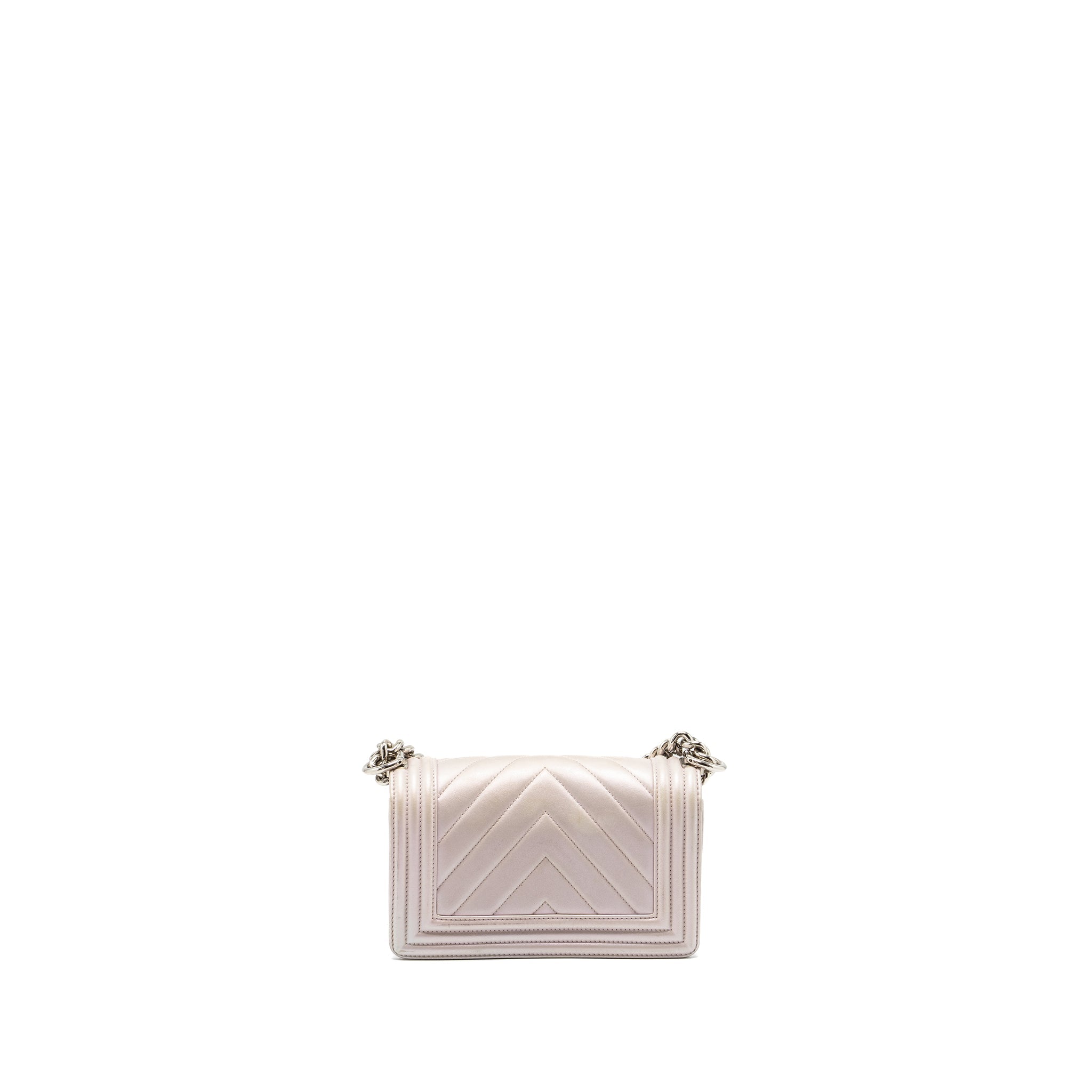 CHANEL SMALL CHEVRON BOY BAG LAMBSKIN IRIDESCENT LIGHT PURPLE SHW