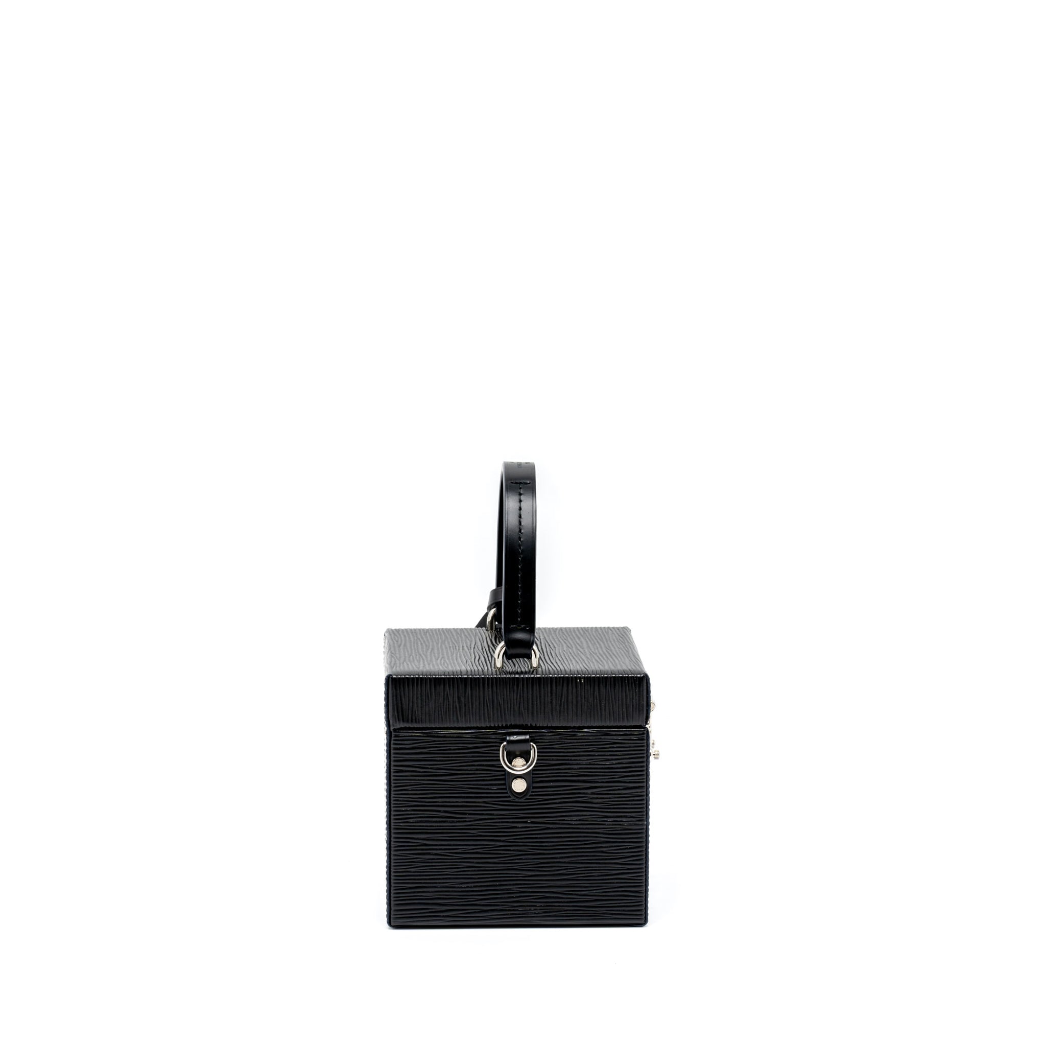 LOUIS VUITTON BLEECKER BOX BAG EPI BLACK SHW