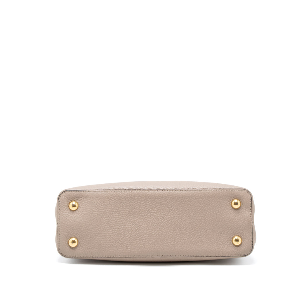 LOUIS VUITTON CAPUCINES MM TAURILLON LIGHT GREY GHW