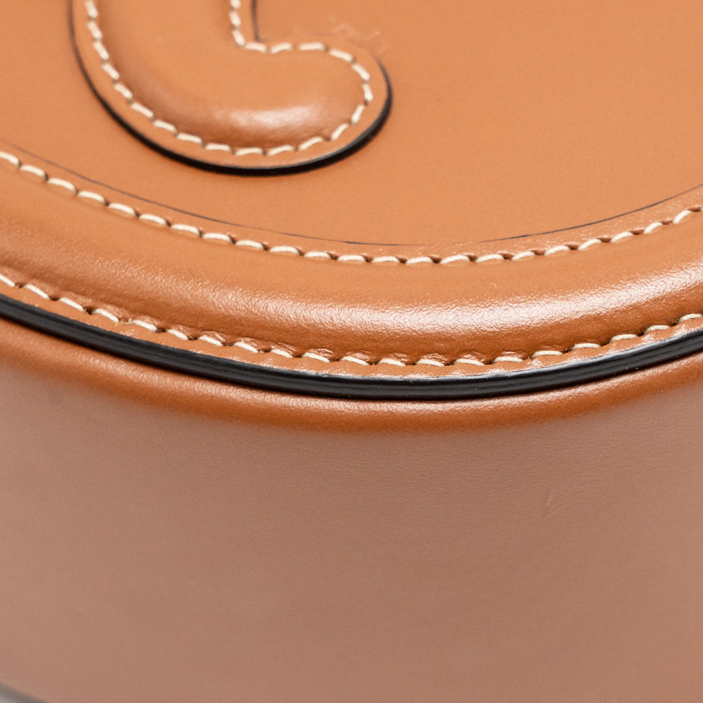 CELINE OVAL BAG TRIOMPHE SMOOTH CALFSKIN TAN GHW
