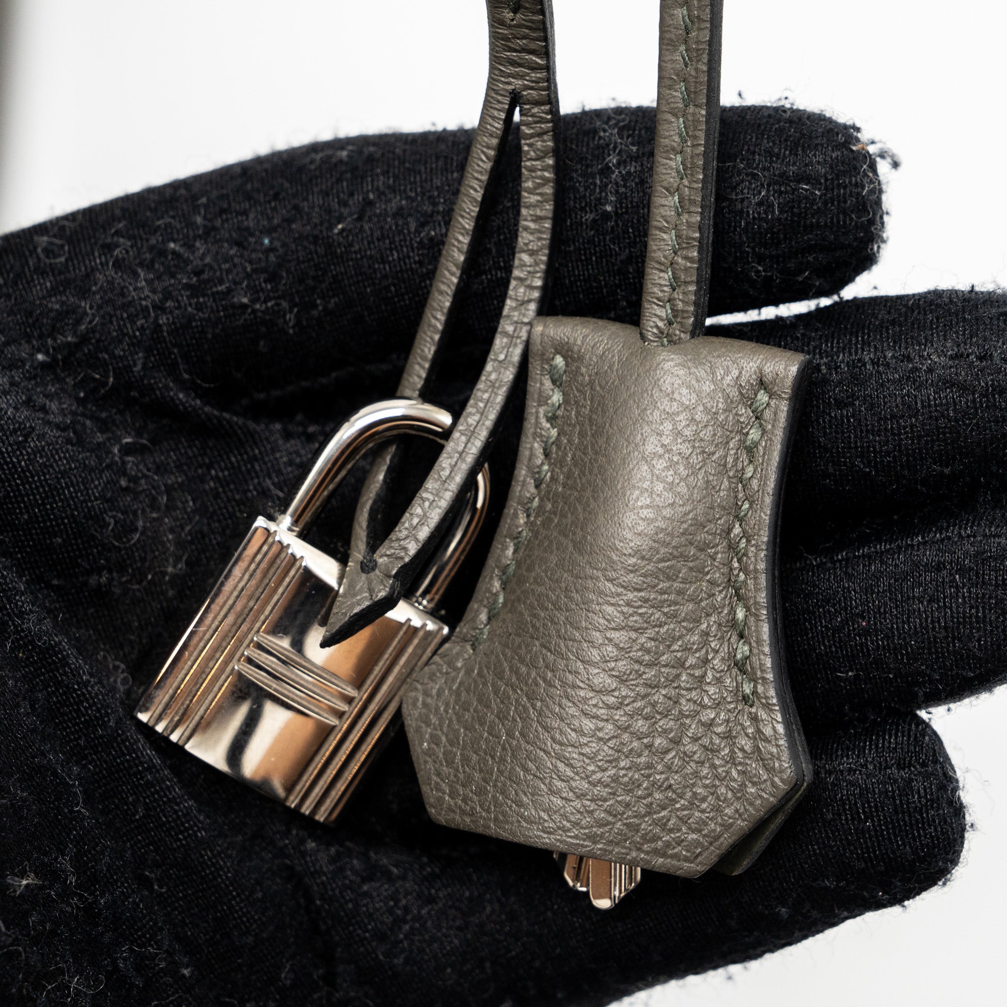 HERMES KELLY 28 EVERCOLOR VERT DE GRIS SHW