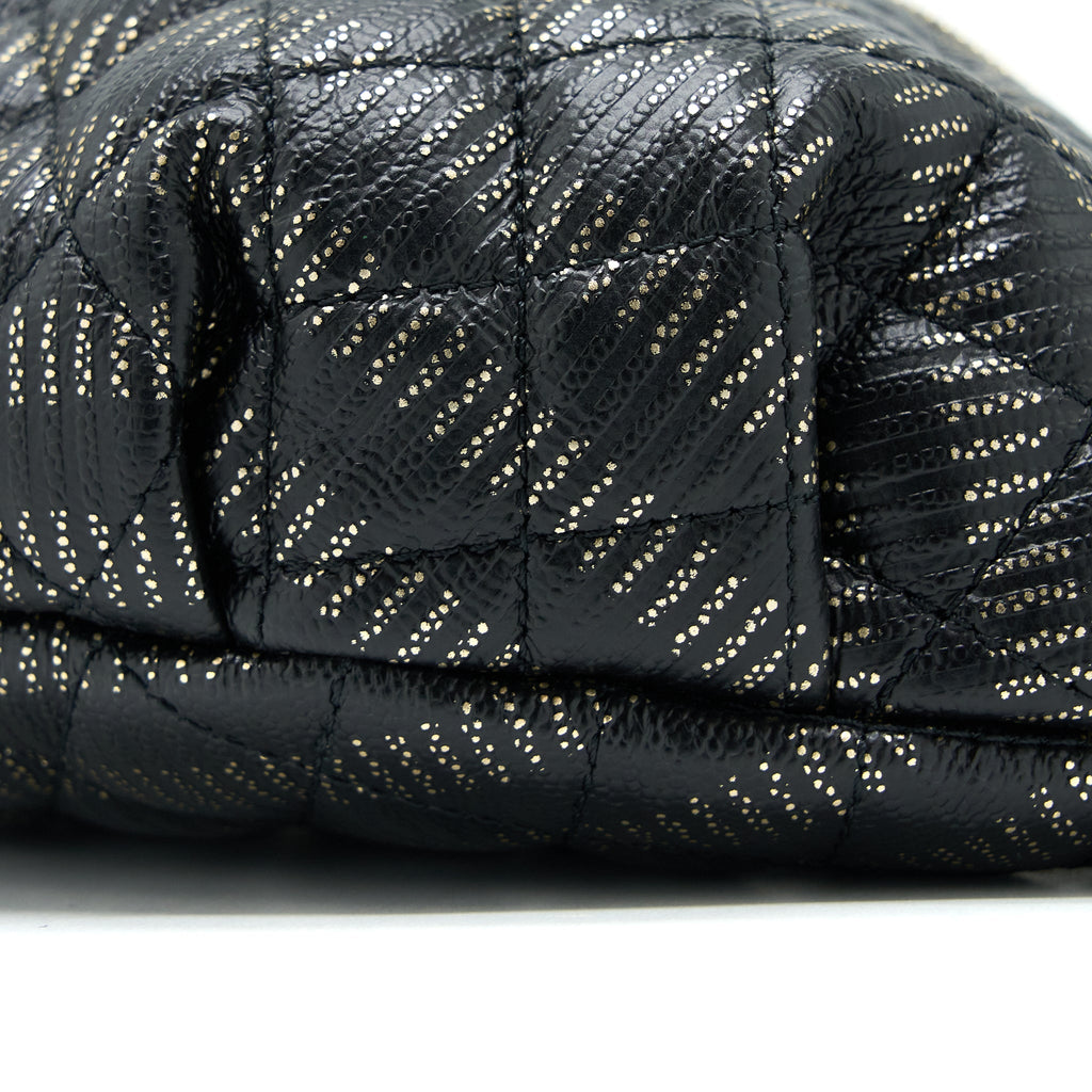 CHANEL SEASONAL WAIST BAG CALFSKIN BLACK/GOLD GHW