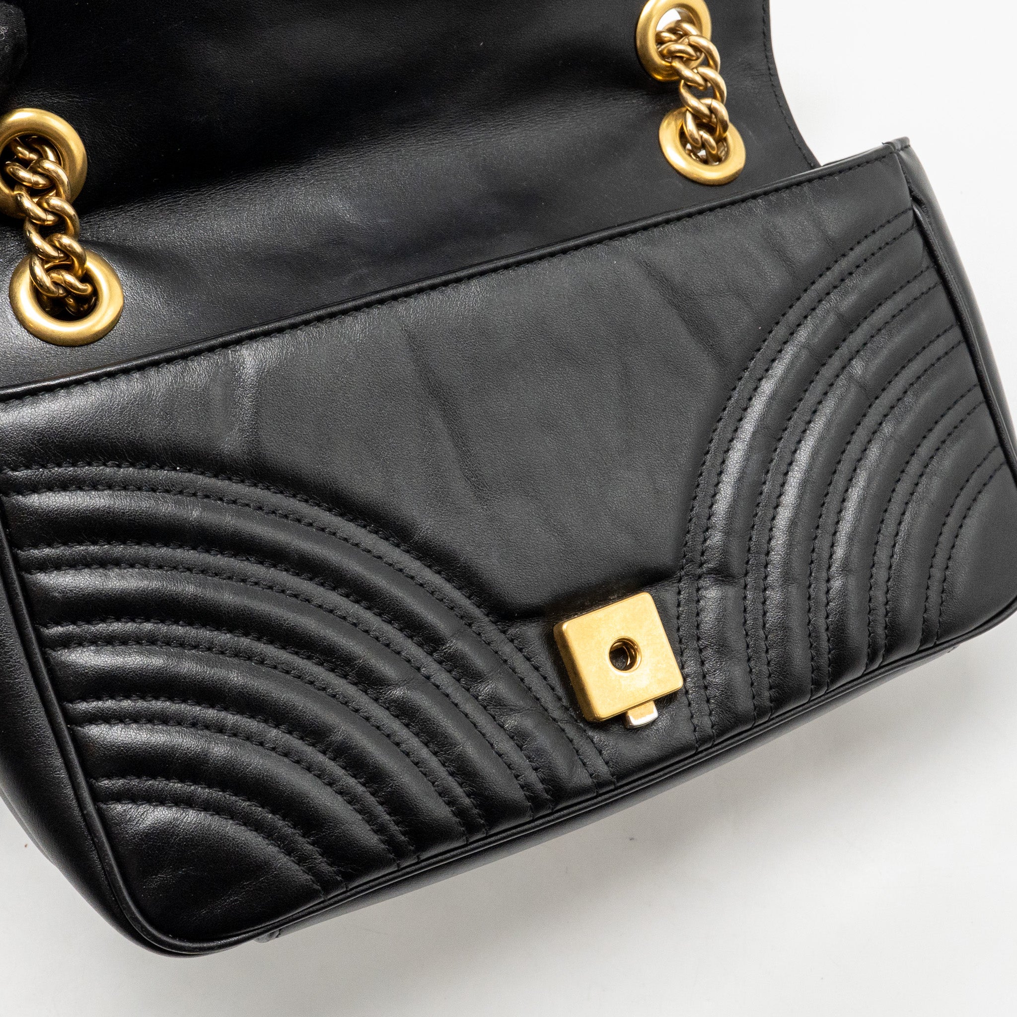 GUCCI MEDIUM GG MARMONT BAG CALFSKIN BLACK GHW