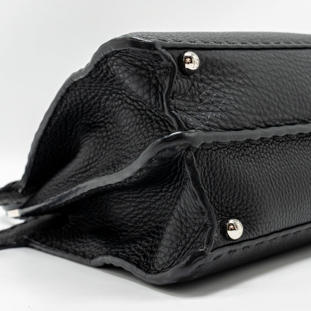 FENDI MEDIUM PEEKABOO BAG CALFSKIN BLACK SHW