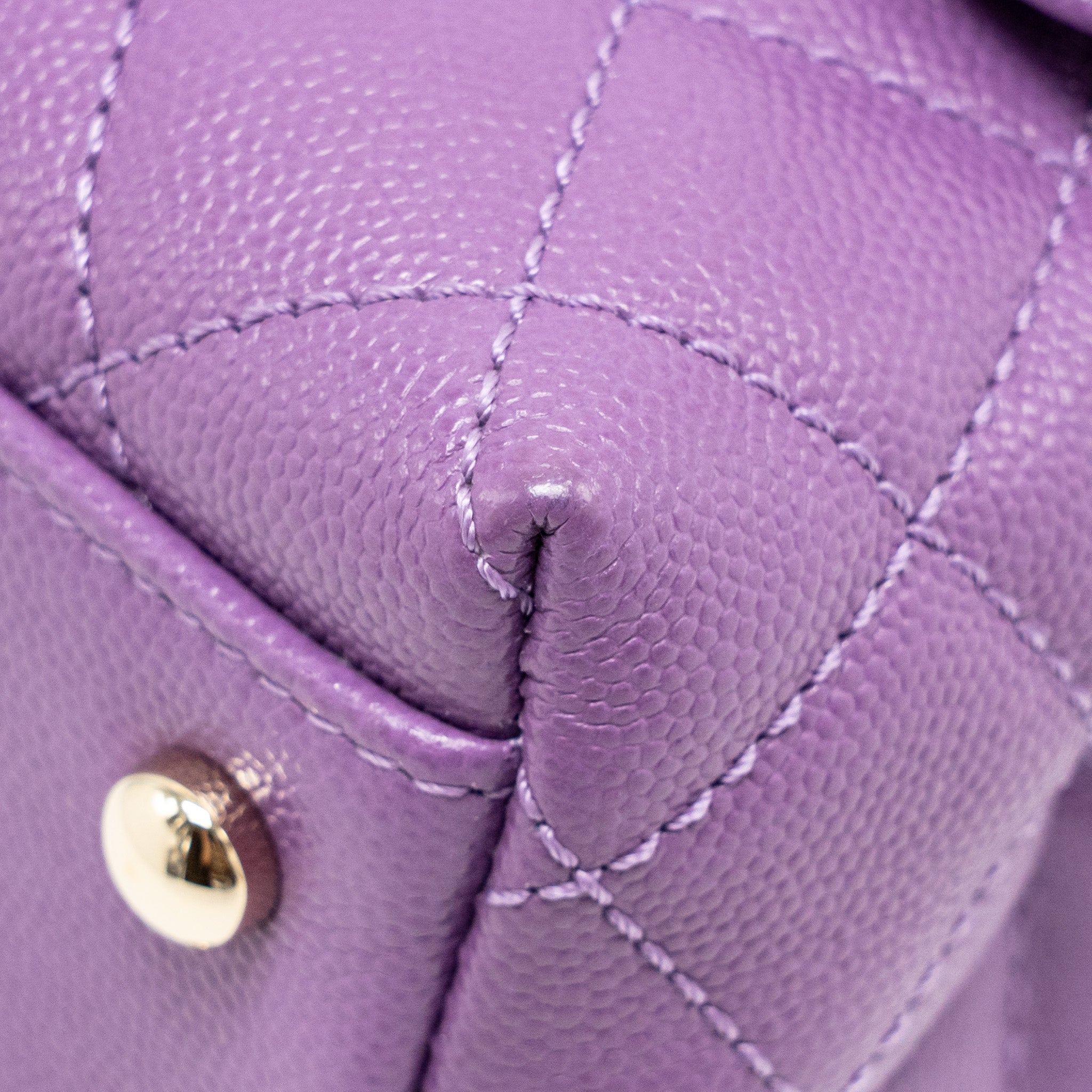 CHANEL SMALL COCO HANDLE CAVIAR PURPLE LGHW (MICROCHIP)