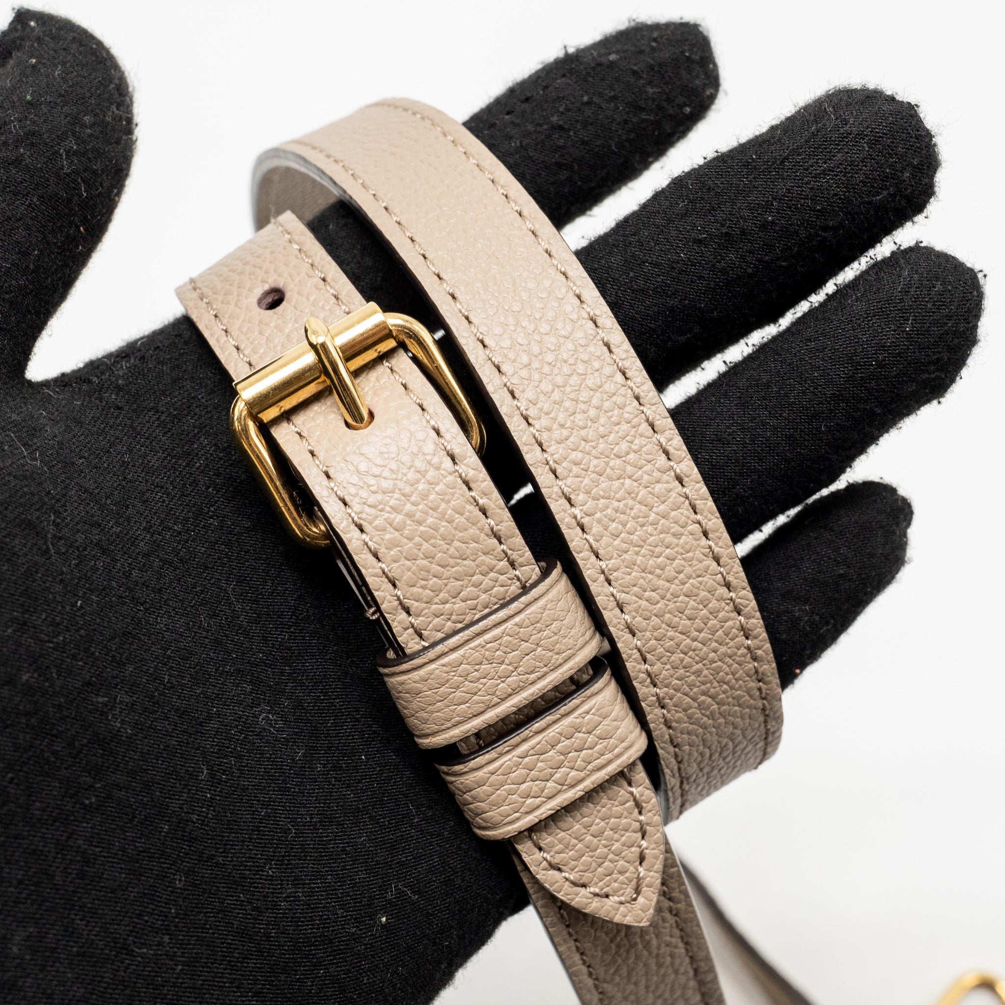 LOUIS VUITTON ONTHEGO EAST WEST MONOGRAM EMPREINTE LEATHER DOVE/CREAM GHW