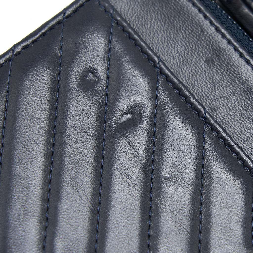 CHANEL WALLET ON CHAIN CHEVRON LAMBSKIN NAVY SHW