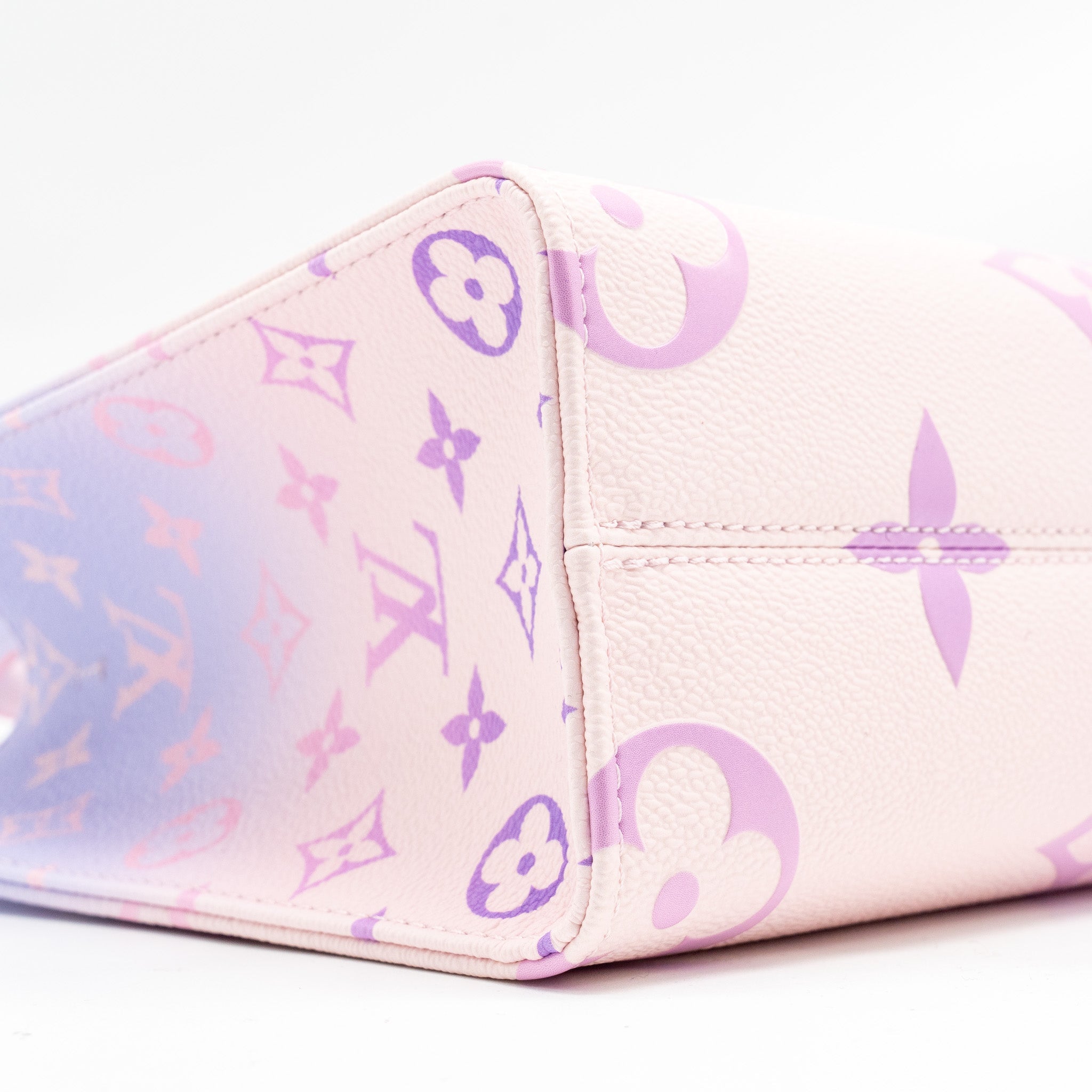 LOUIS VUITTON ONTHEGO PM CALFSKIN SUNRISE PASTEL MULTICOLOUR PINK / PURPLE GHW