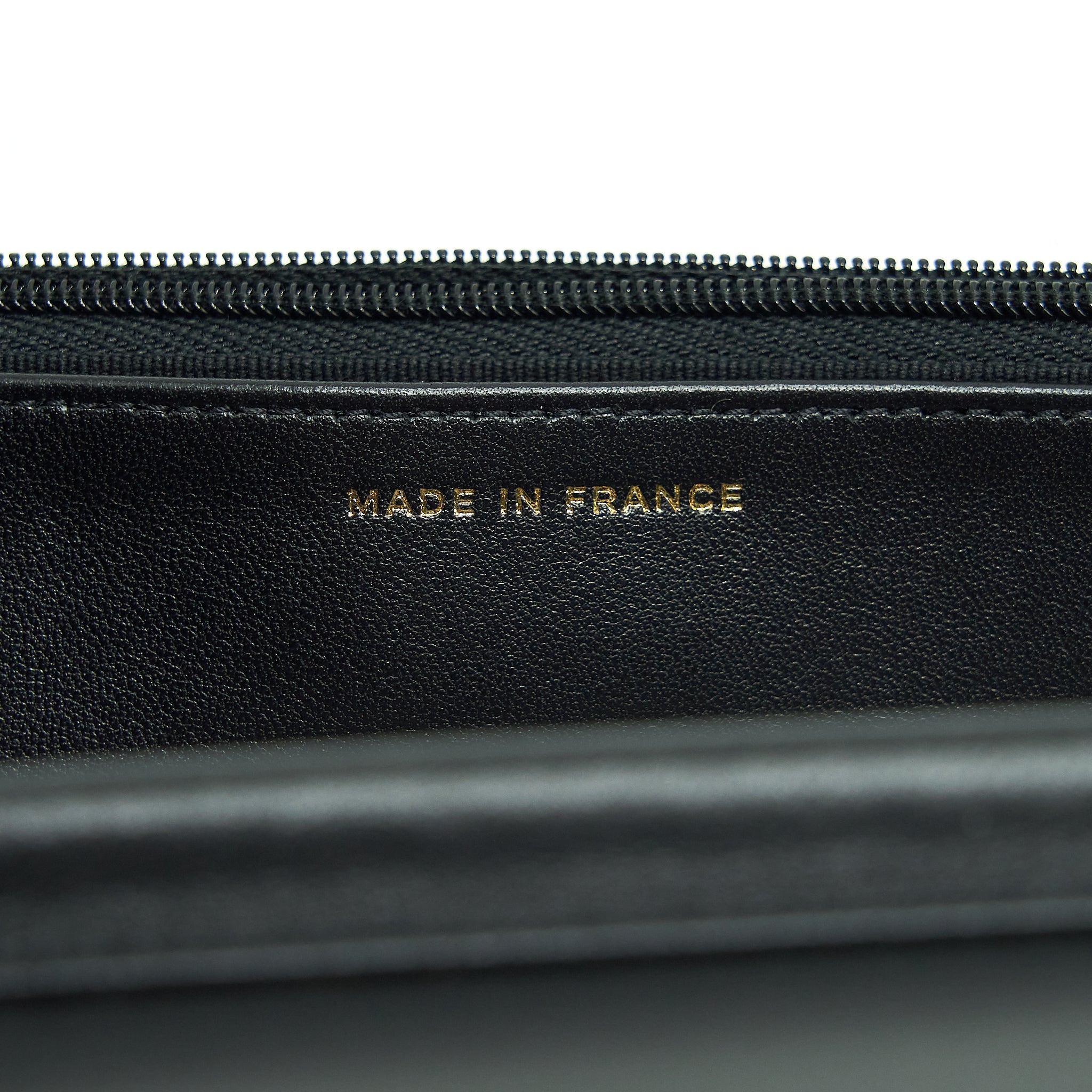 CHANEL RIBBON WALLET ON CHAIN LAMBSKIN BLACK LGHW (MICROCHIP)