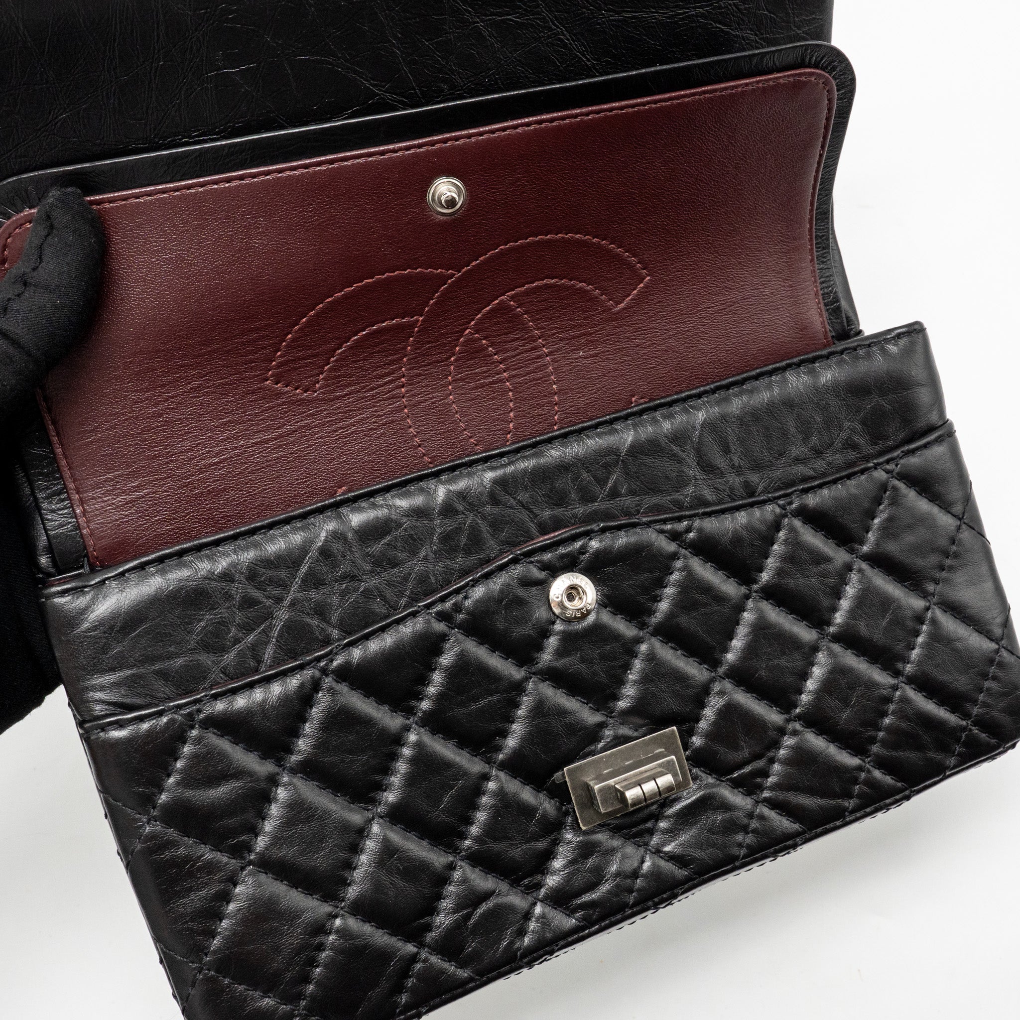 CHANEL SMALL 2.55 REISSUE FLAP BAG AGED CALFSKIN BLACK SHW (MICROCHIP)