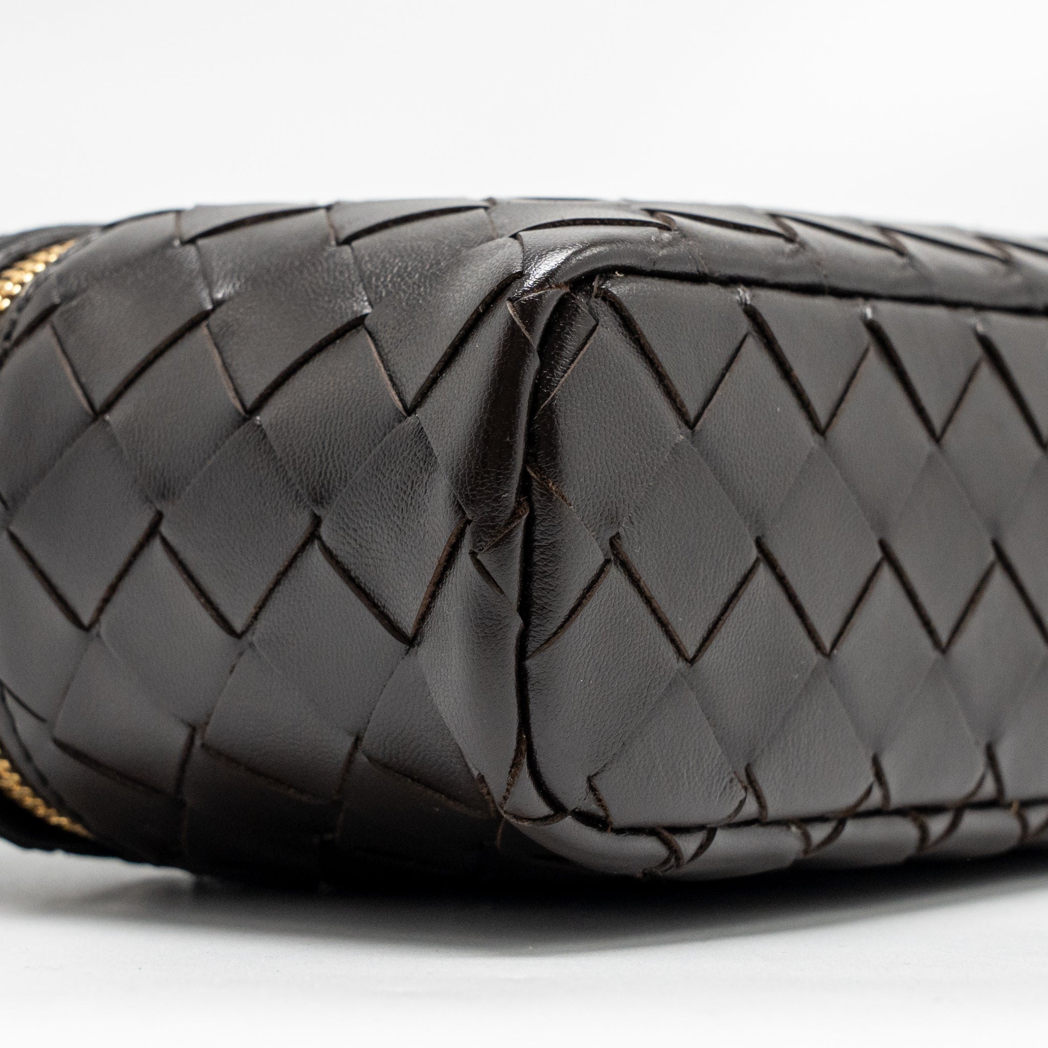 BOTTEGA VENETA BANG BANG VANITY CASE WITH STRAP INTRECCIATO LEATHER FONDANT GHW