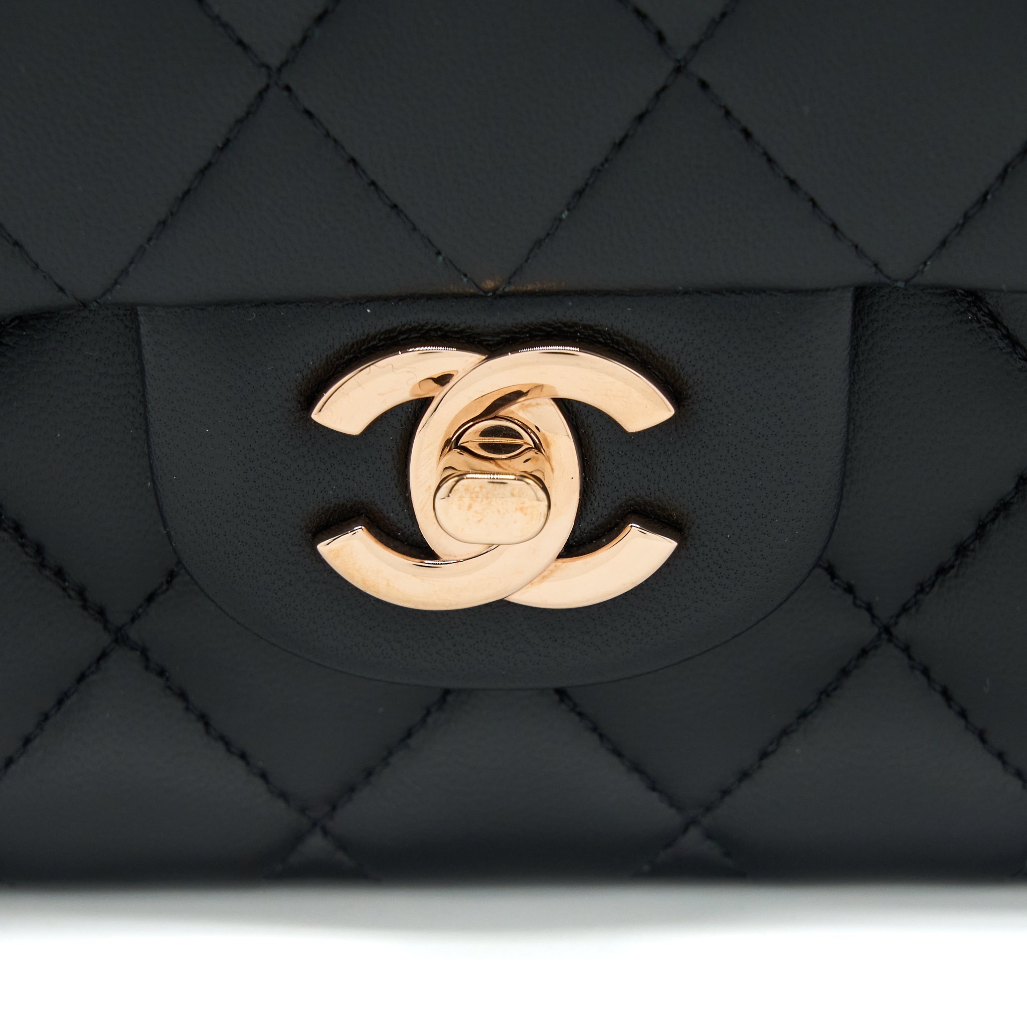 CHANEL MEDIUM CLASSIC FLAP BAG LAMBSKIN BLACK RGHW (MICROCHIP)